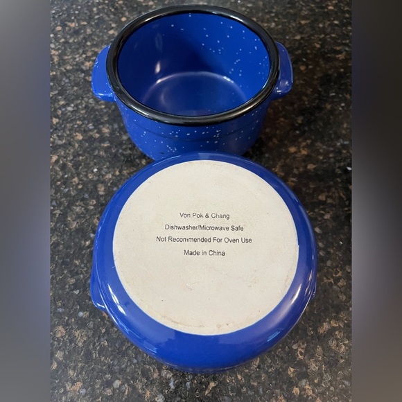 Von Pok & Chang Set of 2 Blue Speckled Black Rim Stoneware Soup/ Chili Bowls - Picture 2 of 5